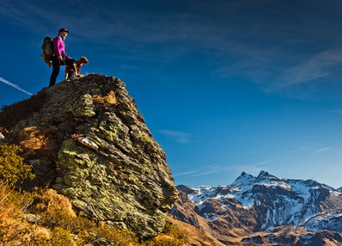 Mountaineering suit